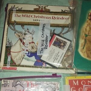 Scholastic The Wild Christmas Reindeer Book - Red and Green Plus  5 Amazing Book